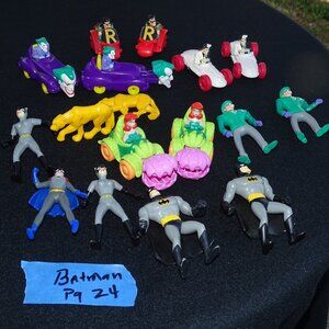 Lot of 17 McDonald's Happpy Meal Batman Toys 1993